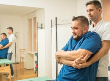 A manuálterápia „titkai”: így dolgozik a manuálterapeuta
